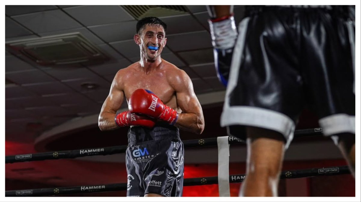 ‘Sexy Lexi’ Struts His Stuff on the Devenish Catwalk - Irish Boxing